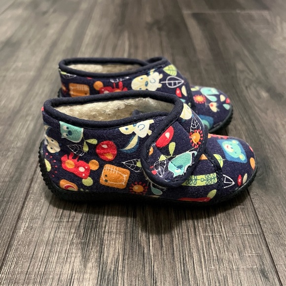 Cute Forest Friends Hard Bottom Sole Slippers - Picture 2 of 11